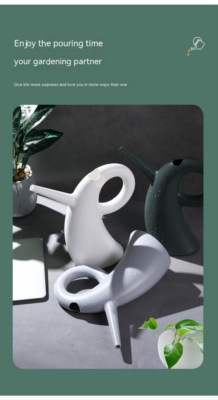 Lisslune | Watering can with extended spout – Elegant design for precise watering