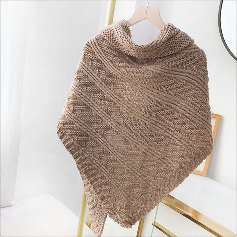 Lisslune | Triangular Knit Scarf with Leather Loop