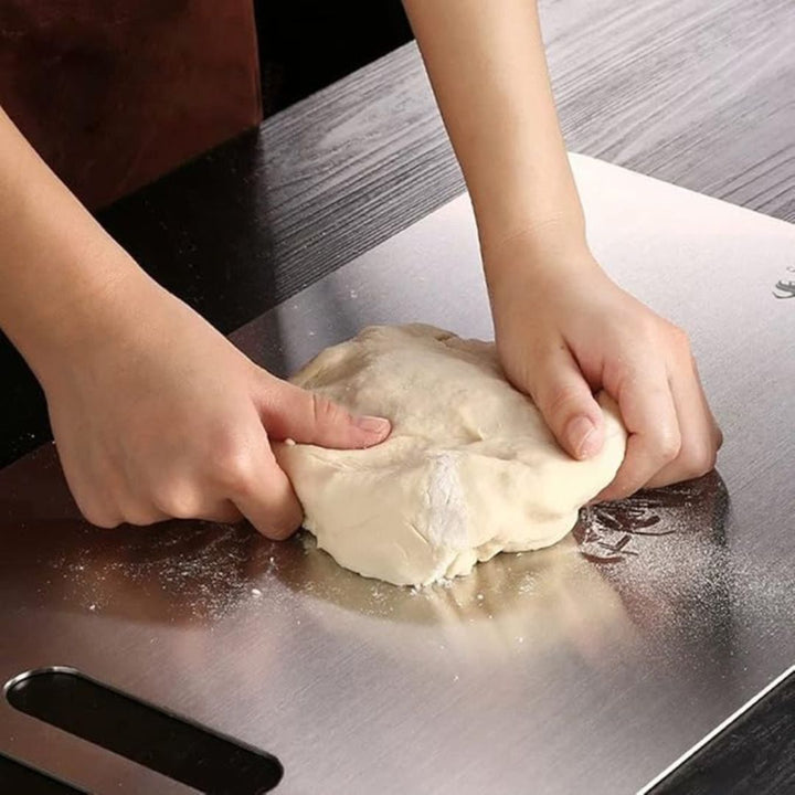 Lisslune | TitanPro – High-quality cutting board made of German stainless steel