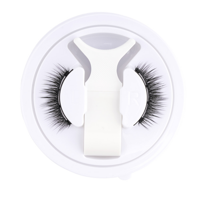 Lisslune | Reusable Magnetic Eyelash and Tweezers Set – No Glue Required