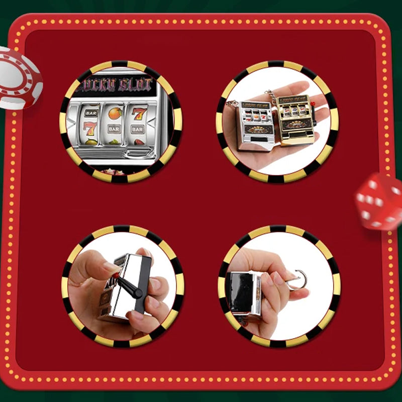 Lisslune | Keychain designed as a slot machine