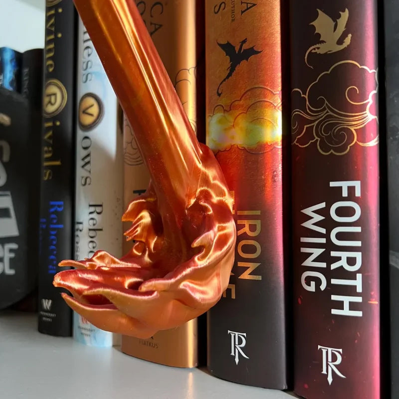 Lisslune | Book corner with dragon flame