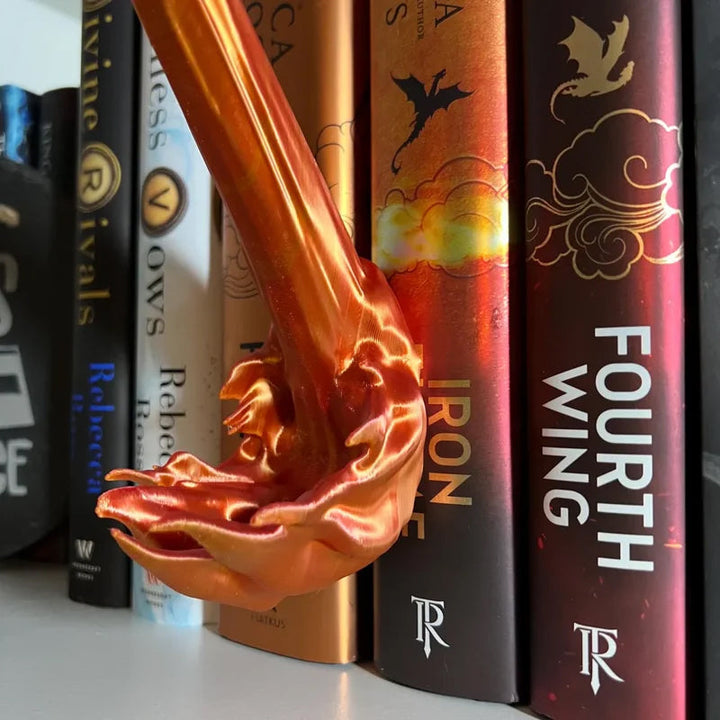 Lisslune | Book corner with dragon flame