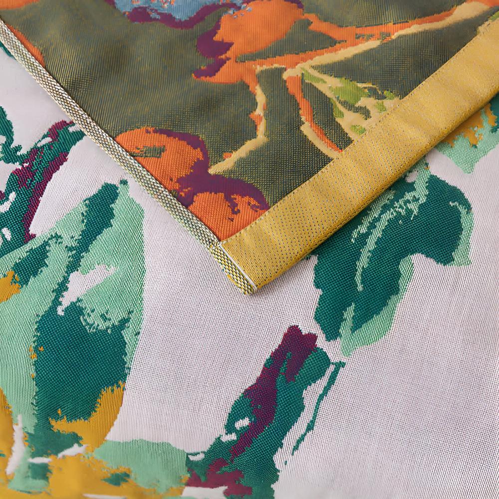 Lisslune | Nature’s Embrace Floral Bath Towel