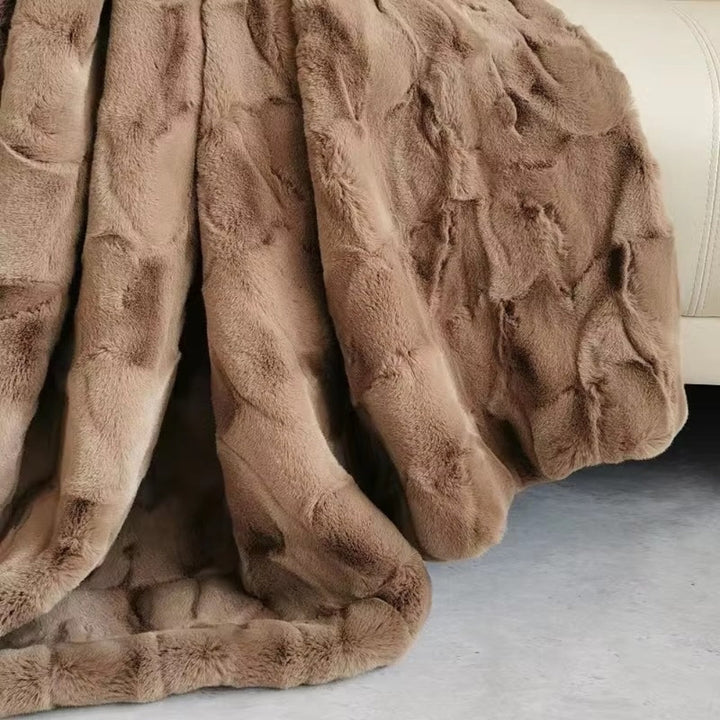 Lisslune | Heavenly Retreat Synthetic Fur Blanket