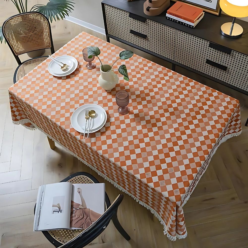 Lisslune | Heritage Checkered Tablecloth