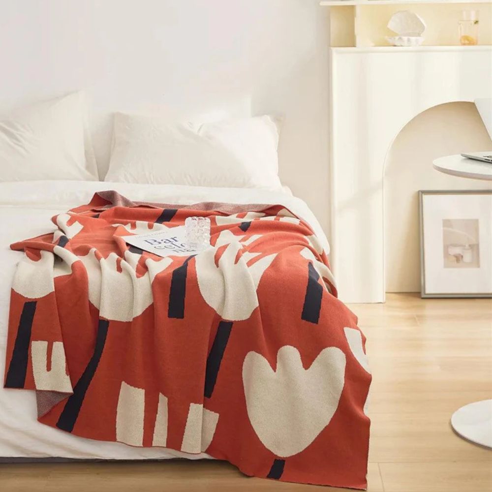 Lisslune | Spring Tulip Floral Knitted Blanket