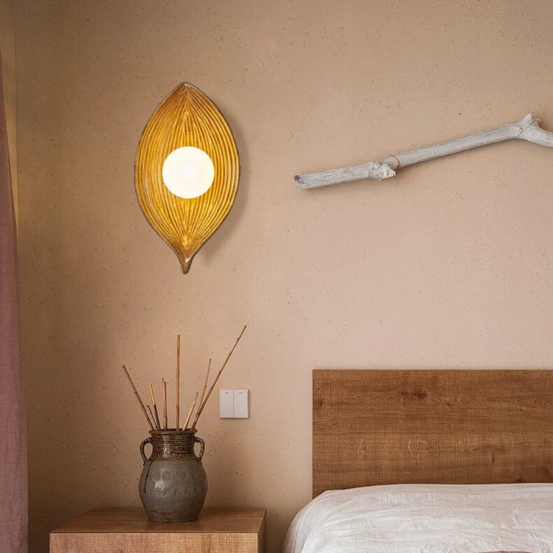 Lisslune | Glow organic LED V-shaped lamp