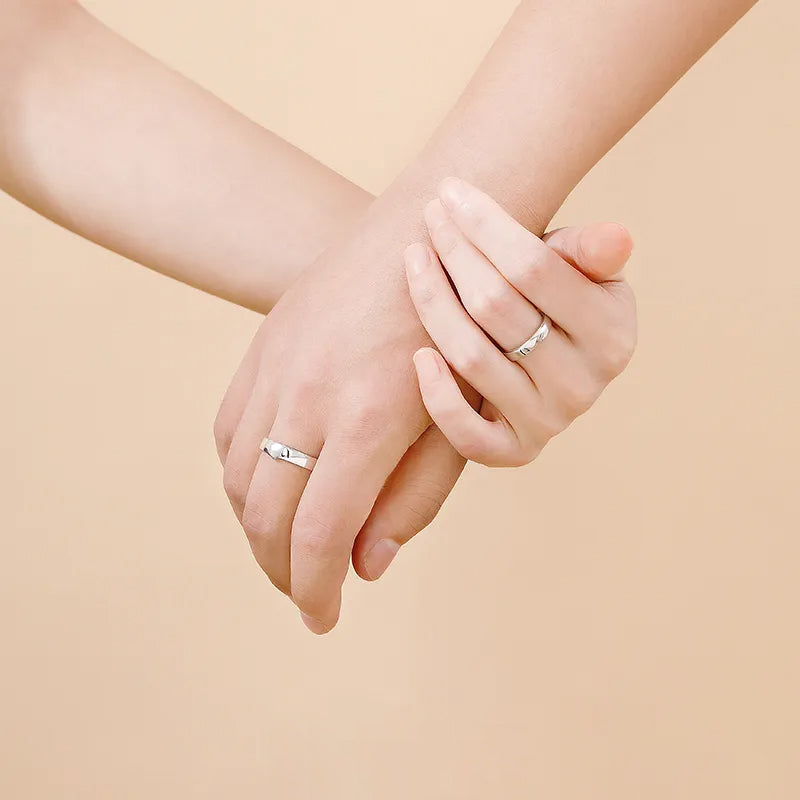 Lisslune | Love at first kiss couple rings
