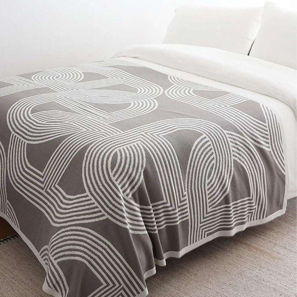 Lisslune | Snuggle Maze Knit Blanket