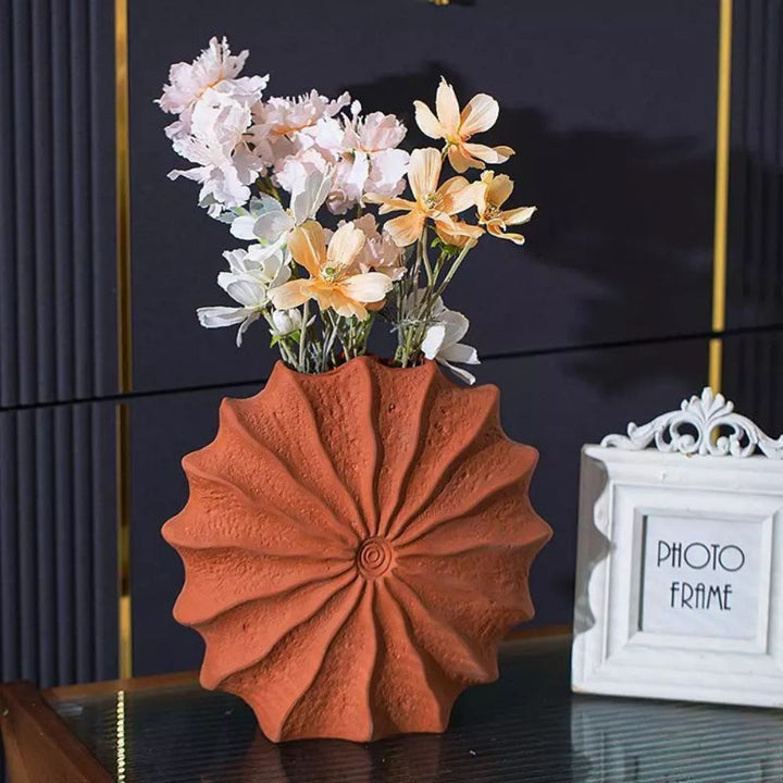 Lisslune | Coral Crest Ceramic Vase