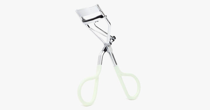 Lisslune | Eyelash Curler – An easy-to-use tool for caring for your eyelashes