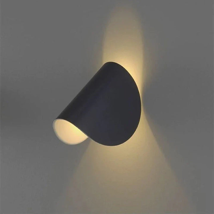 Lisslune | Modern Colored LED Wall Light in Stylish Design