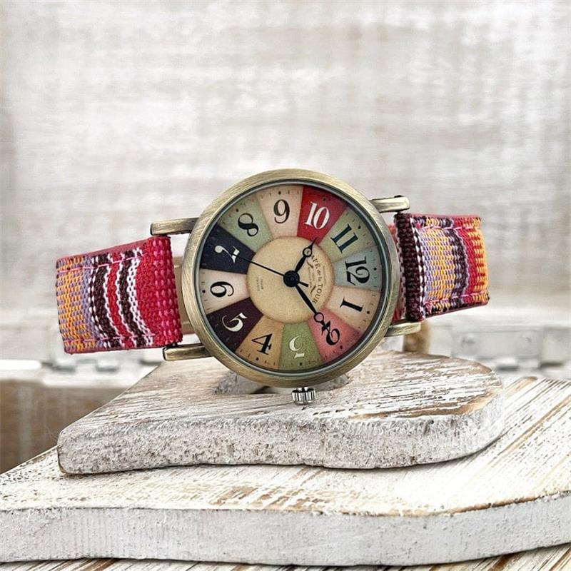 Lisslune | with multicolored rainbow pattern