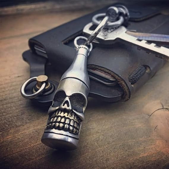 Lisslune | Piston Art Skull Keychain