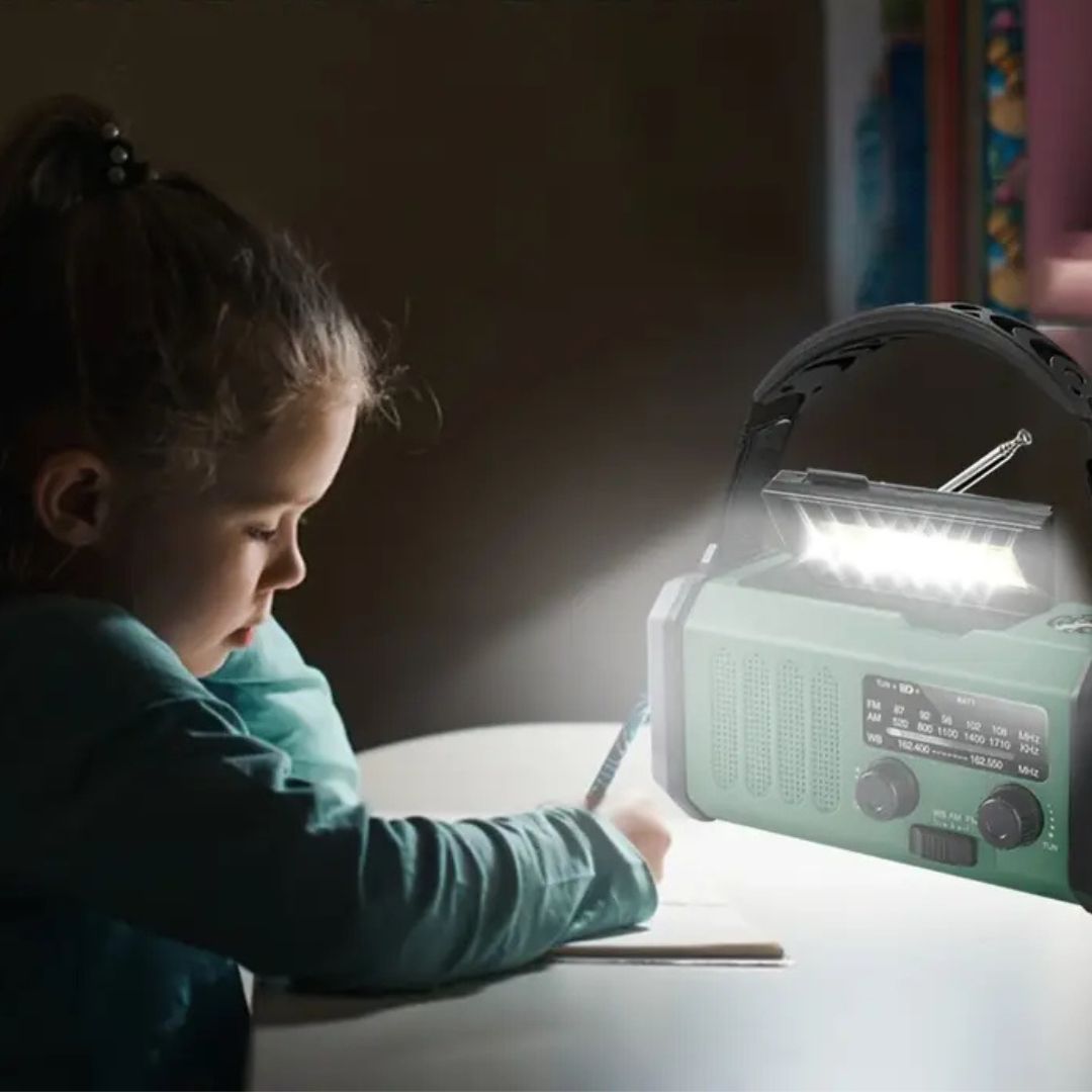 Lisslune | Solar emergency radio with power bank – crank radio with LED flashlight for camping & outdoor