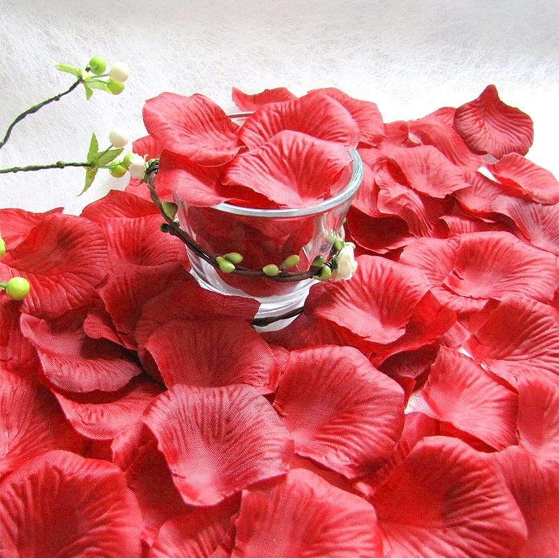 Lisslune | Romantic Elegance Silk Rose Petals Collection: 1000 Luxurious Red Petals for Memorable Celebrations