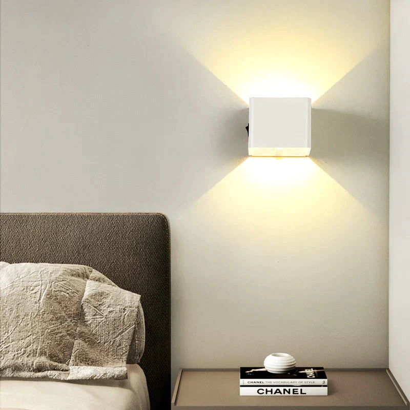 Lisslune | The luxurious and wireless wall lamp!
