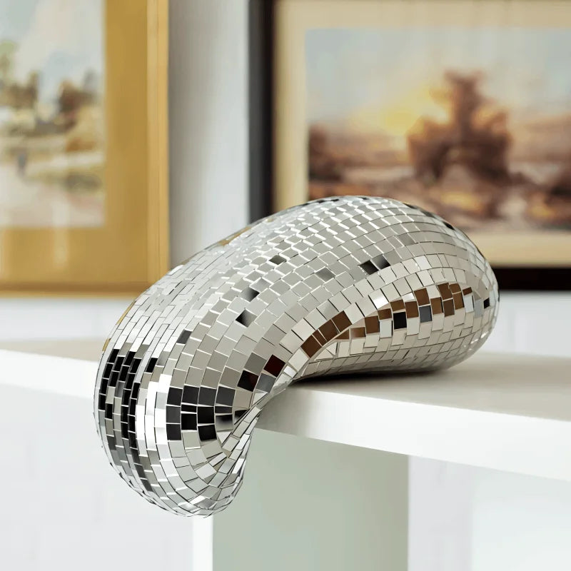 Lisslune | FluxGlow - dynamic melting sculpture with interactive light effects