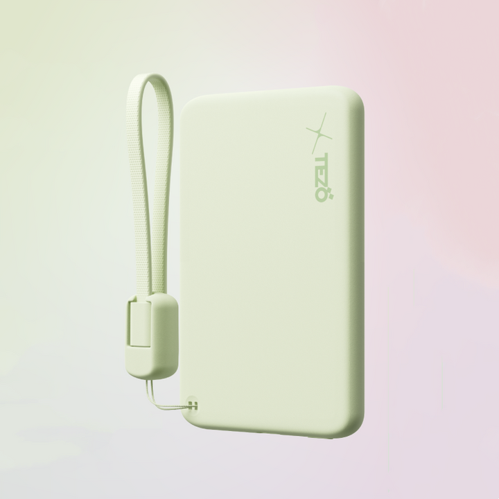 Lisslune | Ultra-Thin Colorful Magnetic Charging Power Bank With Built-In Lanyard