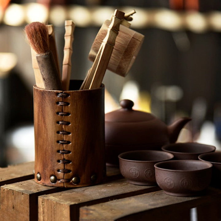 Lisslune | Handcrafted Vegetable Tanned Leather Pen Holder Desktop Ornament