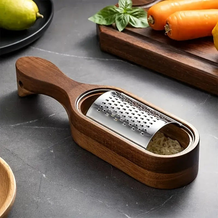 Lisslune | Wood Grip Cheese Grater