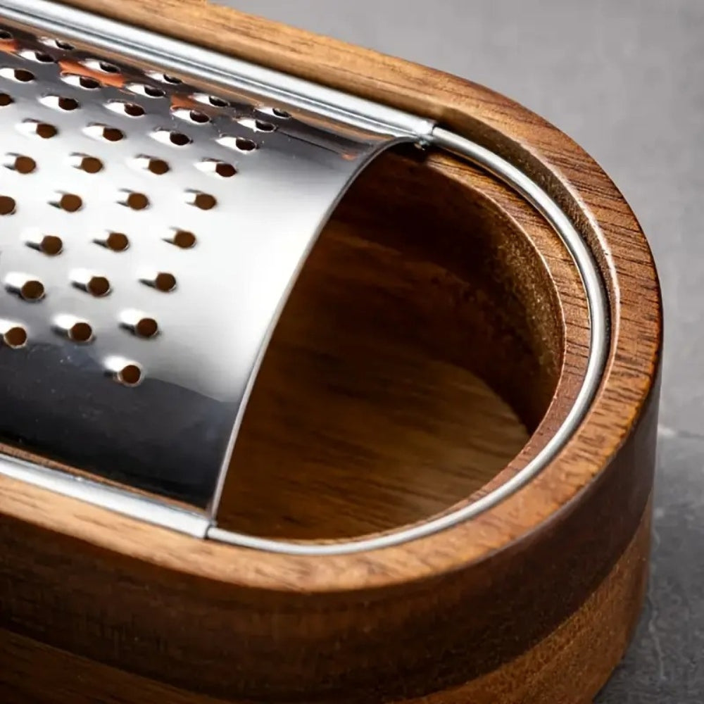 Lisslune | Wood Grip Cheese Grater
