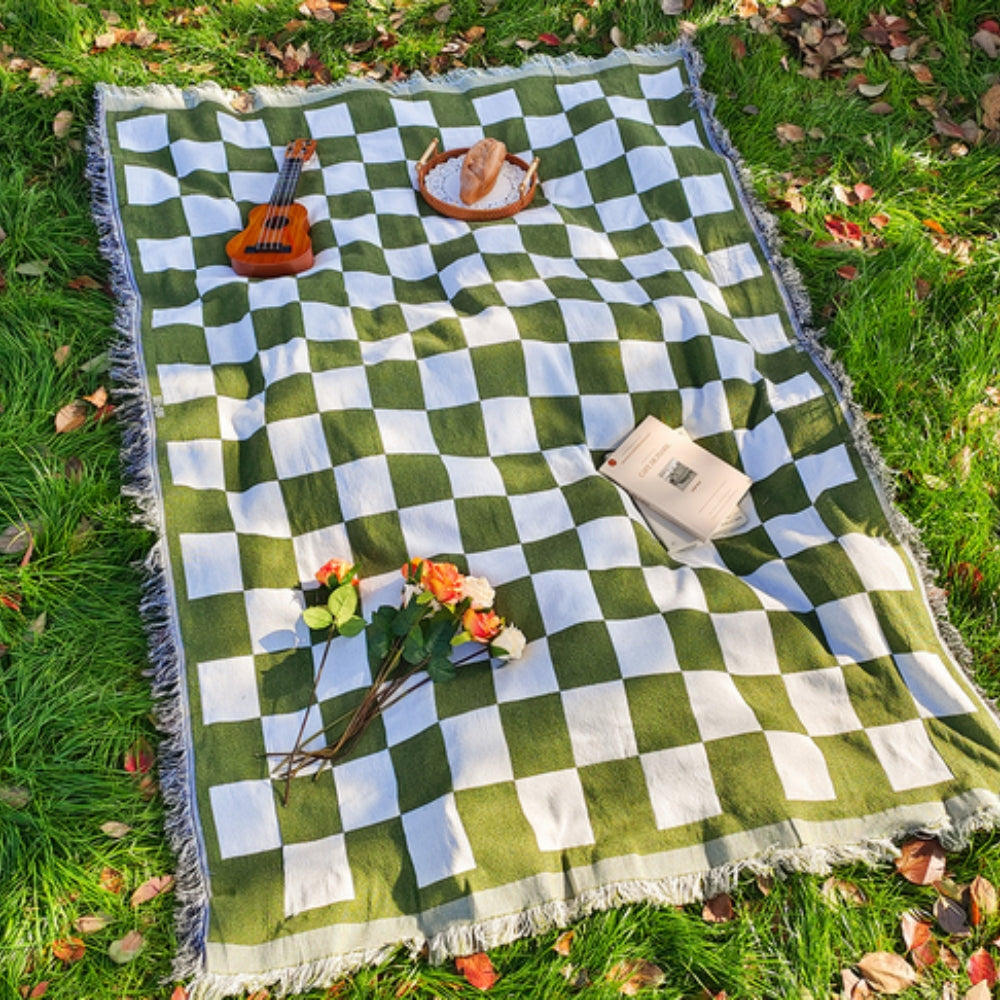 Lisslune | All-Season Checkered Picnic Blanket with Fringe