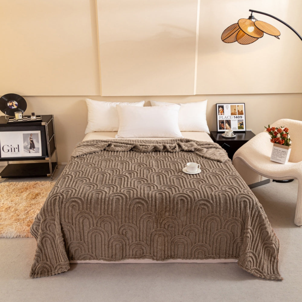 Lisslune | Almira Roman Luxe Soft Plush Blanket