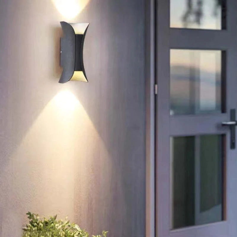 Lisslune | HydraBeam - Modern Waterproof LED Wall Lamp