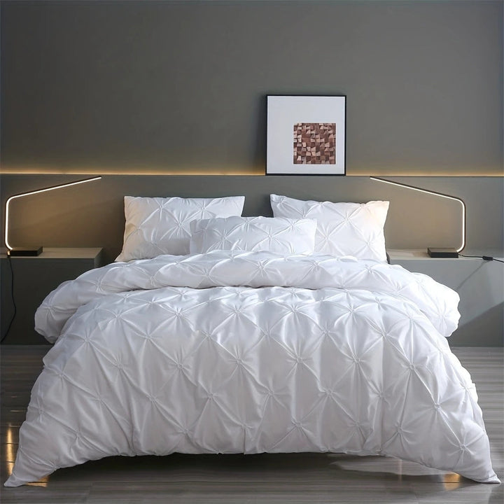 Lisslune | Amore Luxury Pinch Pleat Duvet Cover Set