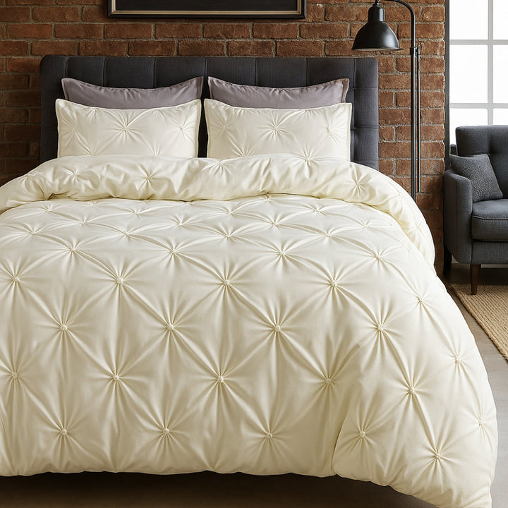 Lisslune | Amore Luxury Pinch Pleat Duvet Cover Set
