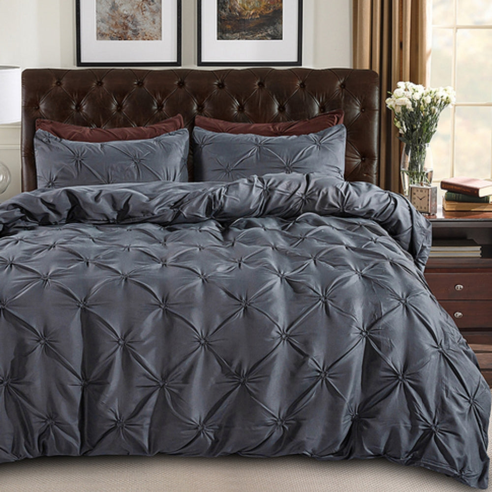 Lisslune | Amore Luxury Pinch Pleat Duvet Cover Set