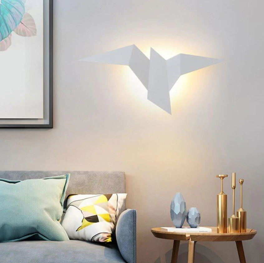 Lisslune | LumeNest – Artistic Bird Wall Lamp for a Modern Accent