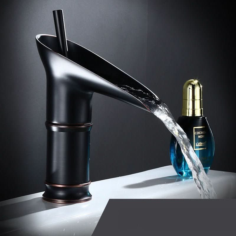 Lisslune | Antique waterfall sink faucet made of brass