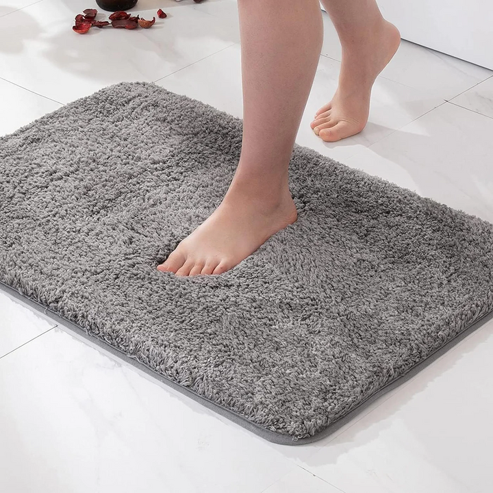 Lisslune | Plush Bath Rug | Ultra-Soft, Highly Absorbent & Non-Slip for Bathroom Safety and Comfort