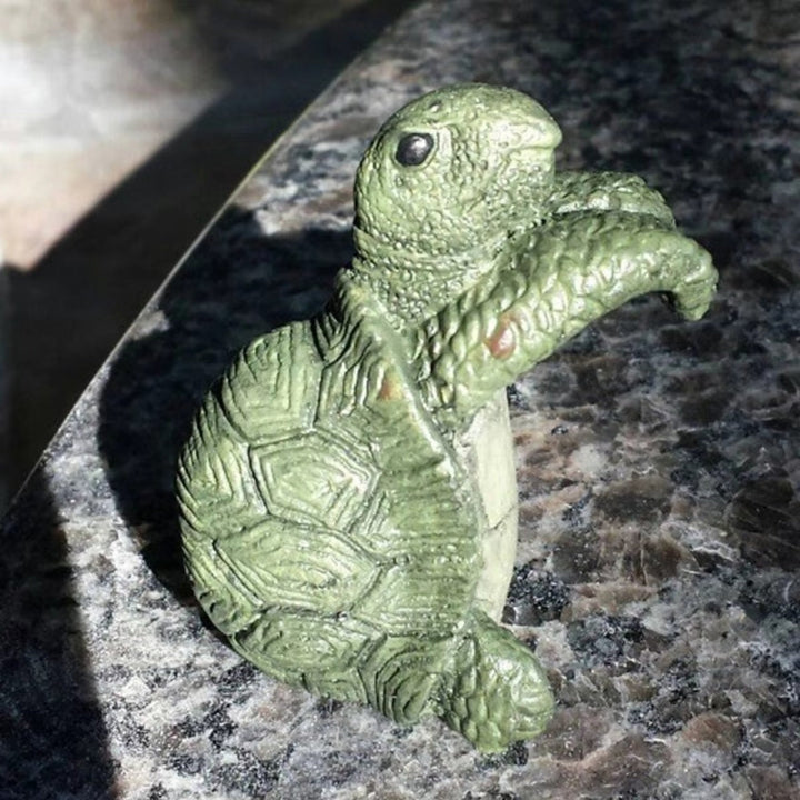 Lisslune | Arden Hanging Turtle Resin Pot Ornament