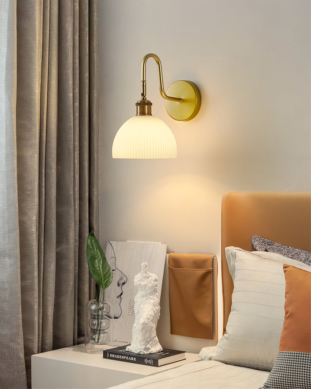 Lisslune | HeritageBeam – Classic Wall Lamp with Luxe Elegance