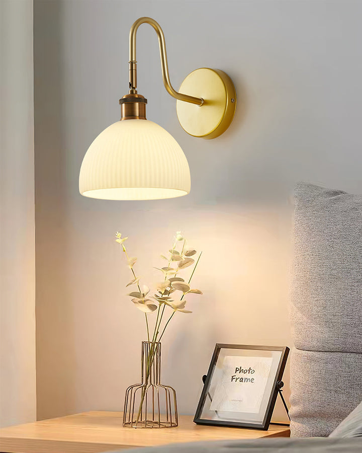 Lisslune | HeritageBeam – Classic Wall Lamp with Luxe Elegance