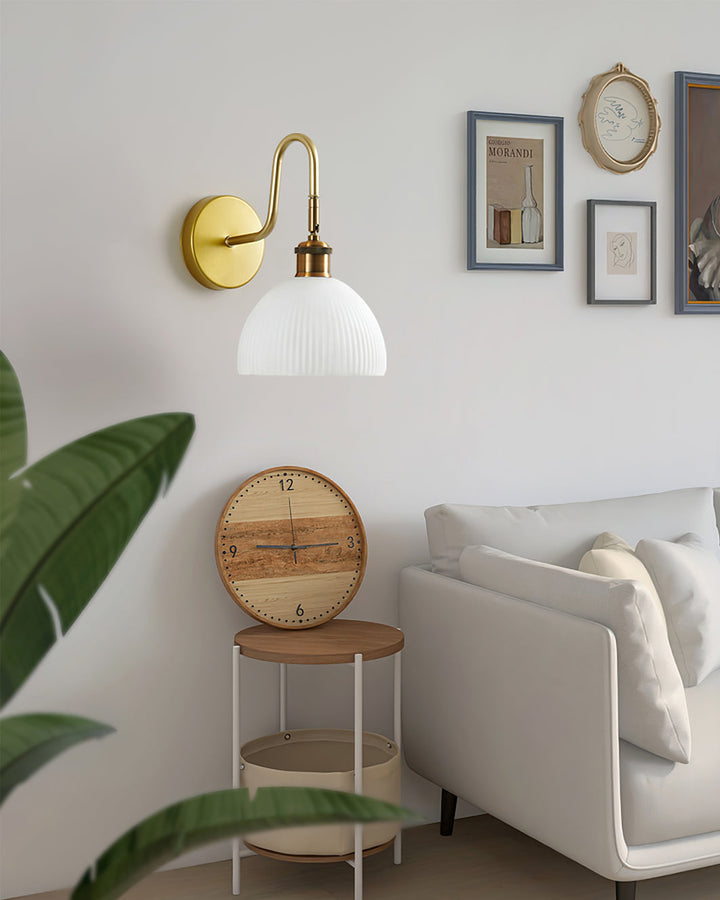 Lisslune | HeritageBeam – Classic Wall Lamp with Luxe Elegance