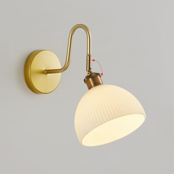Lisslune | HeritageBeam – Classic Wall Lamp with Luxe Elegance