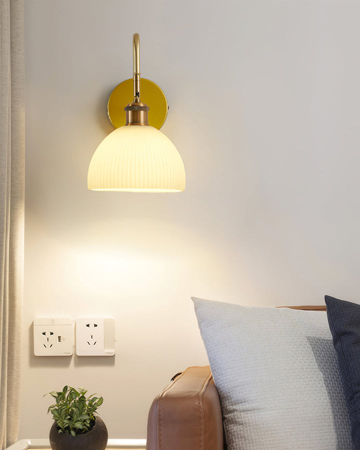 Lisslune | HeritageBeam – Classic Wall Lamp with Luxe Elegance
