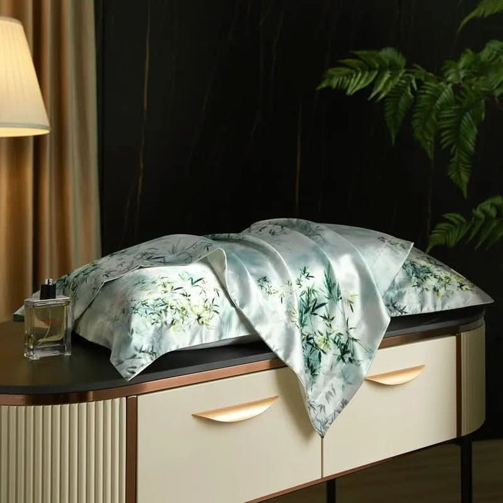 Lisslune | Mulberry Silk Pillowcase for Luxurious & Restful Sleep