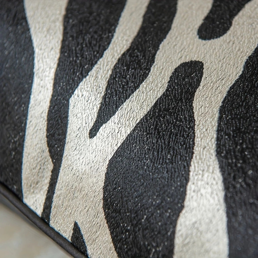 Lisslune | Auric Gilded Luxury Cushion Cover