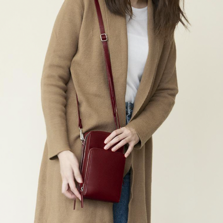 Lisslune | Triple Secure Leather Phone Purse: Elegance Meets Practicality