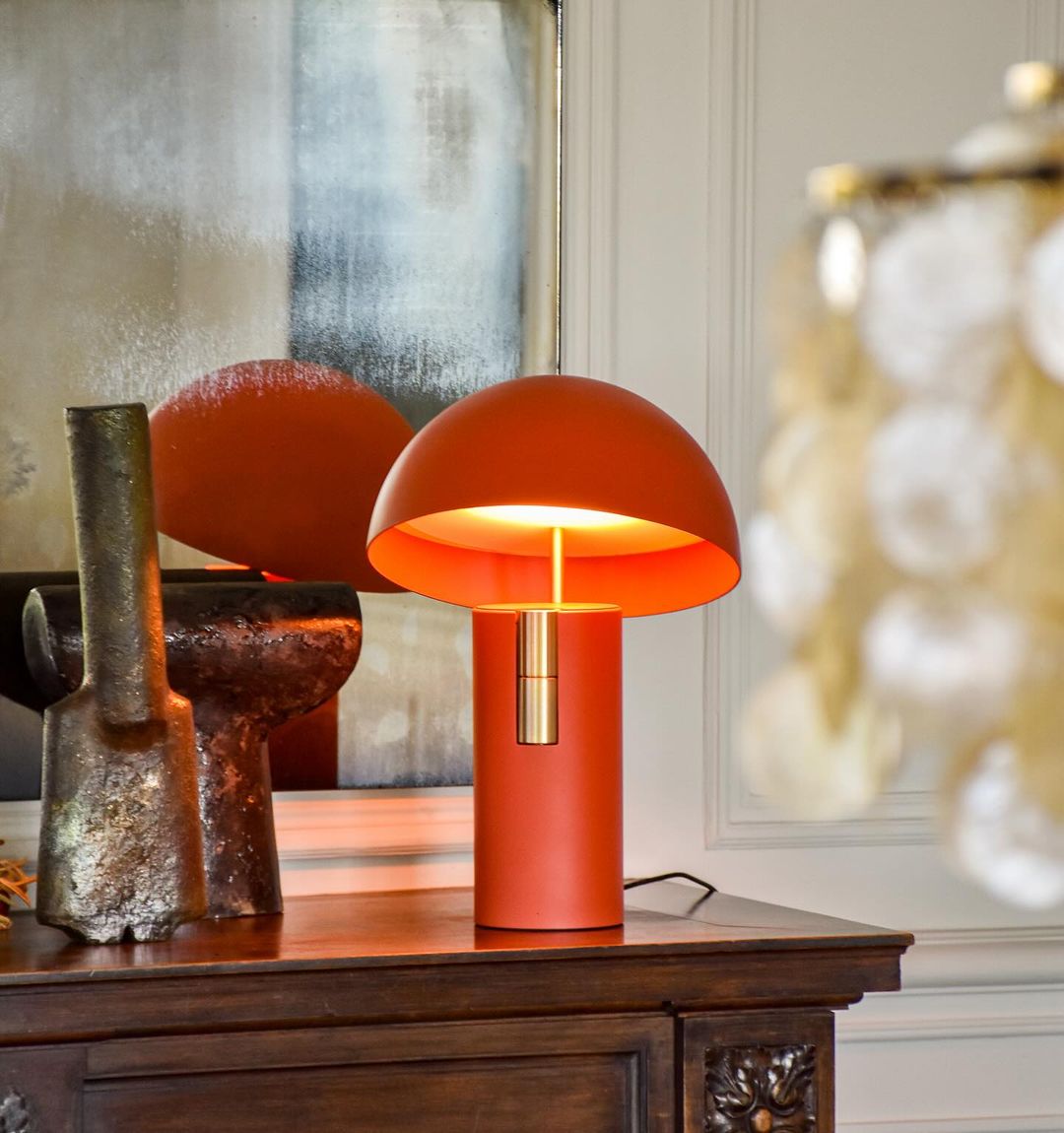 Lisslune | Table Lamp - RetroWave - Minimalist & Adjustable Design - Chic Modern Elegance