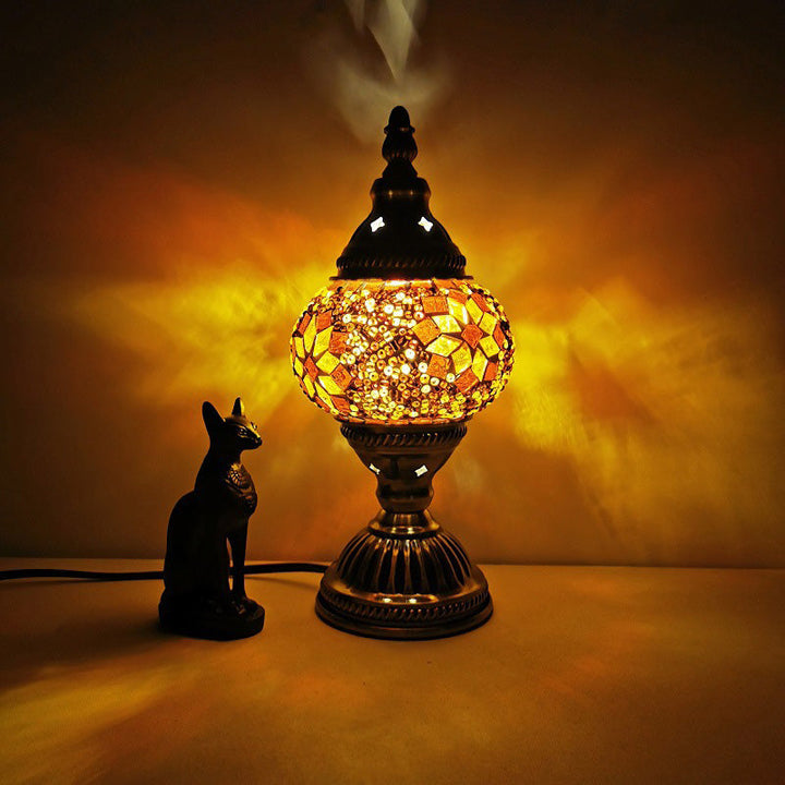 Lisslune | Traditional Tiffany Oval Glass Iron 1-Light Table Lamp for the Living Room