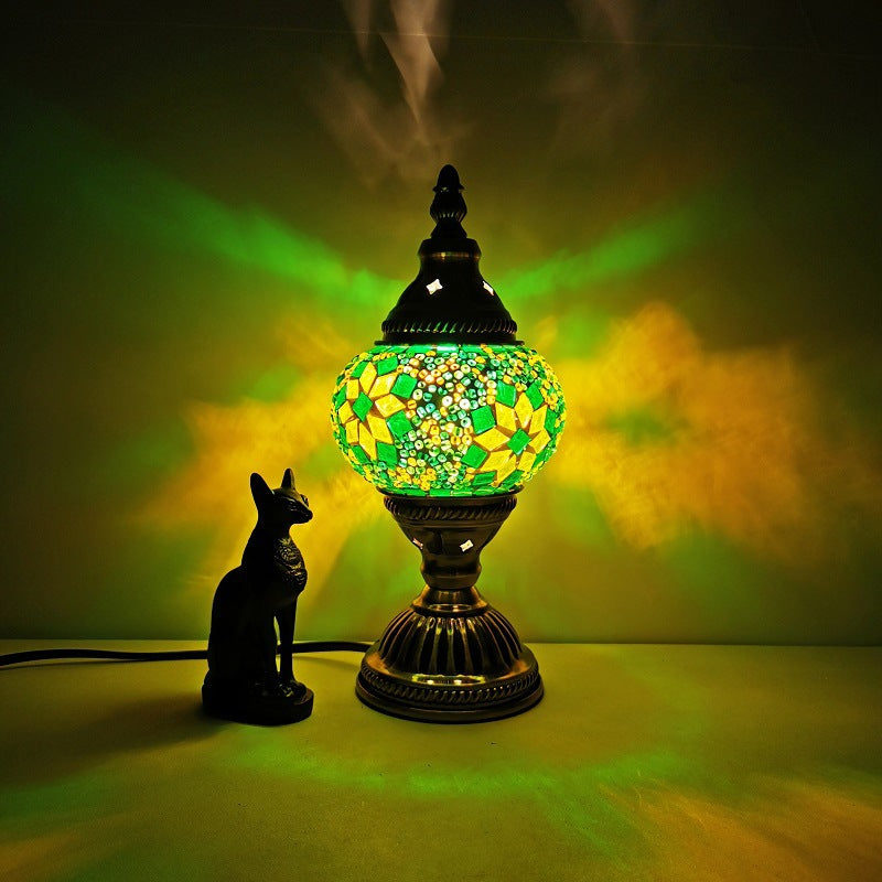 Lisslune | Traditional Tiffany Oval Glass Iron 1-Light Table Lamp for the Living Room