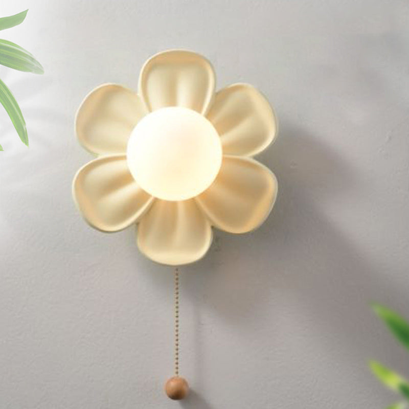 Lisslune | BloomSphere Artistic Flower Ball Wall Light – Modern Flower Decoration