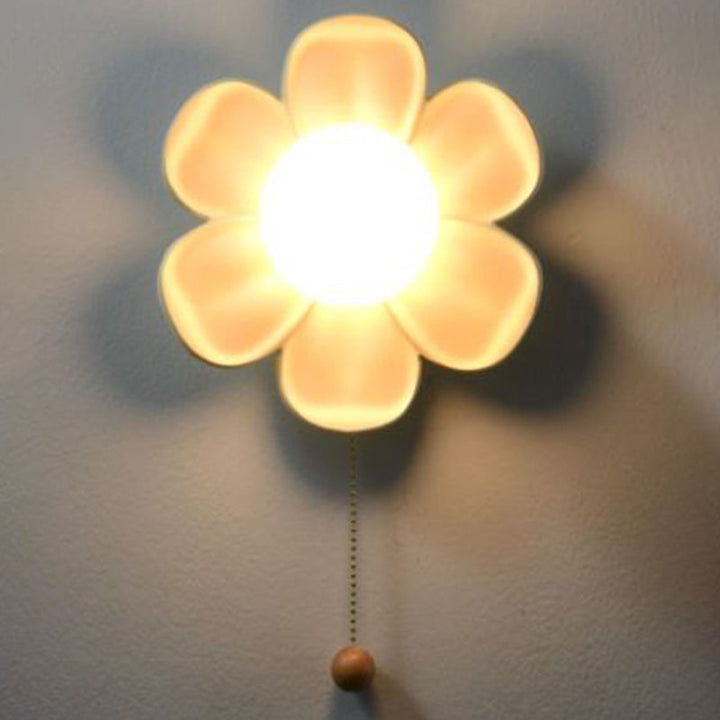 Lisslune | BloomSphere Artistic Flower Ball Wall Light – Modern Flower Decoration